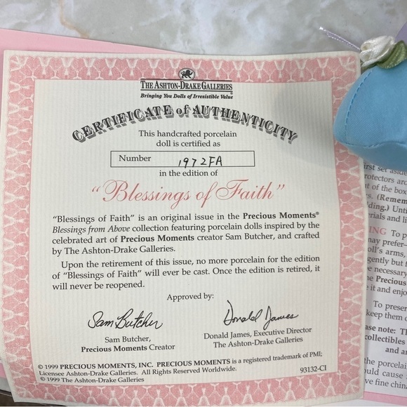 The Ashton Drake Galleries Precious Moments Blessings of Faith Doll - Picture 8 of 12